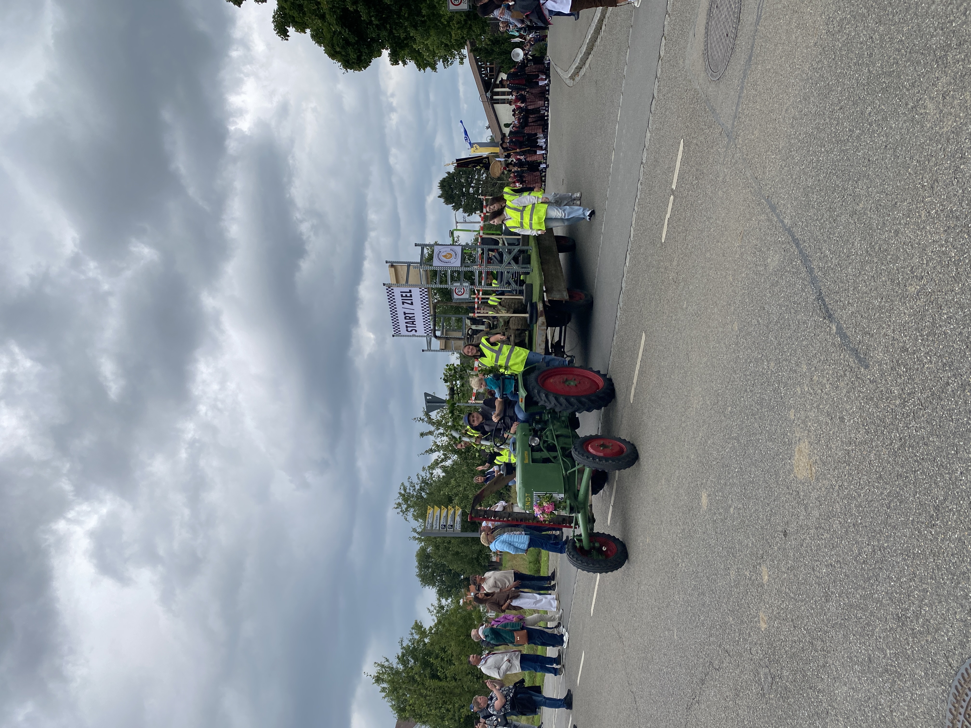 2025-06-08 Pfingstfest (Leonie Brotz) 13